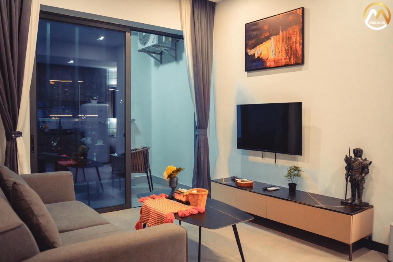 Infinity Pool Hotel Phnom Penh Down To 24 Usd In M Residence Экстерьер фото