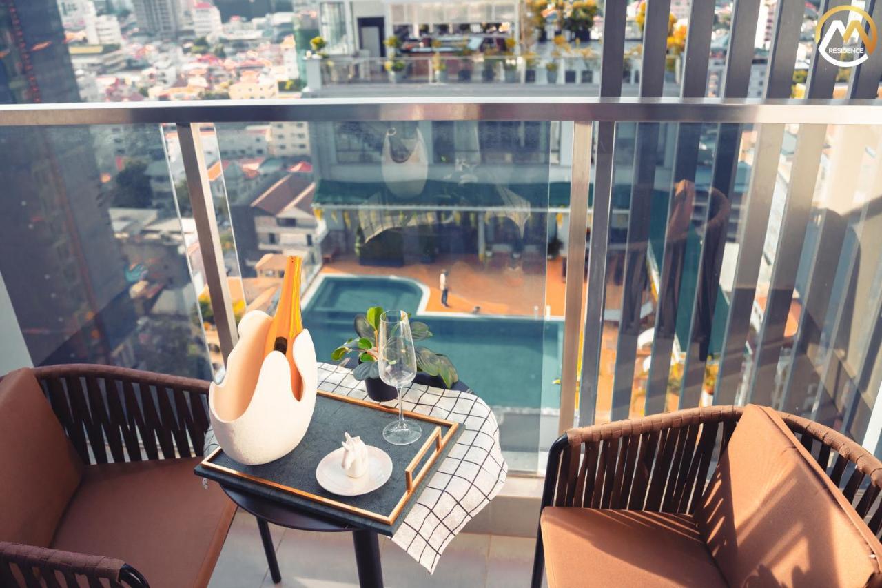 Infinity Pool Hotel Phnom Penh Down To 24 Usd In M Residence Экстерьер фото