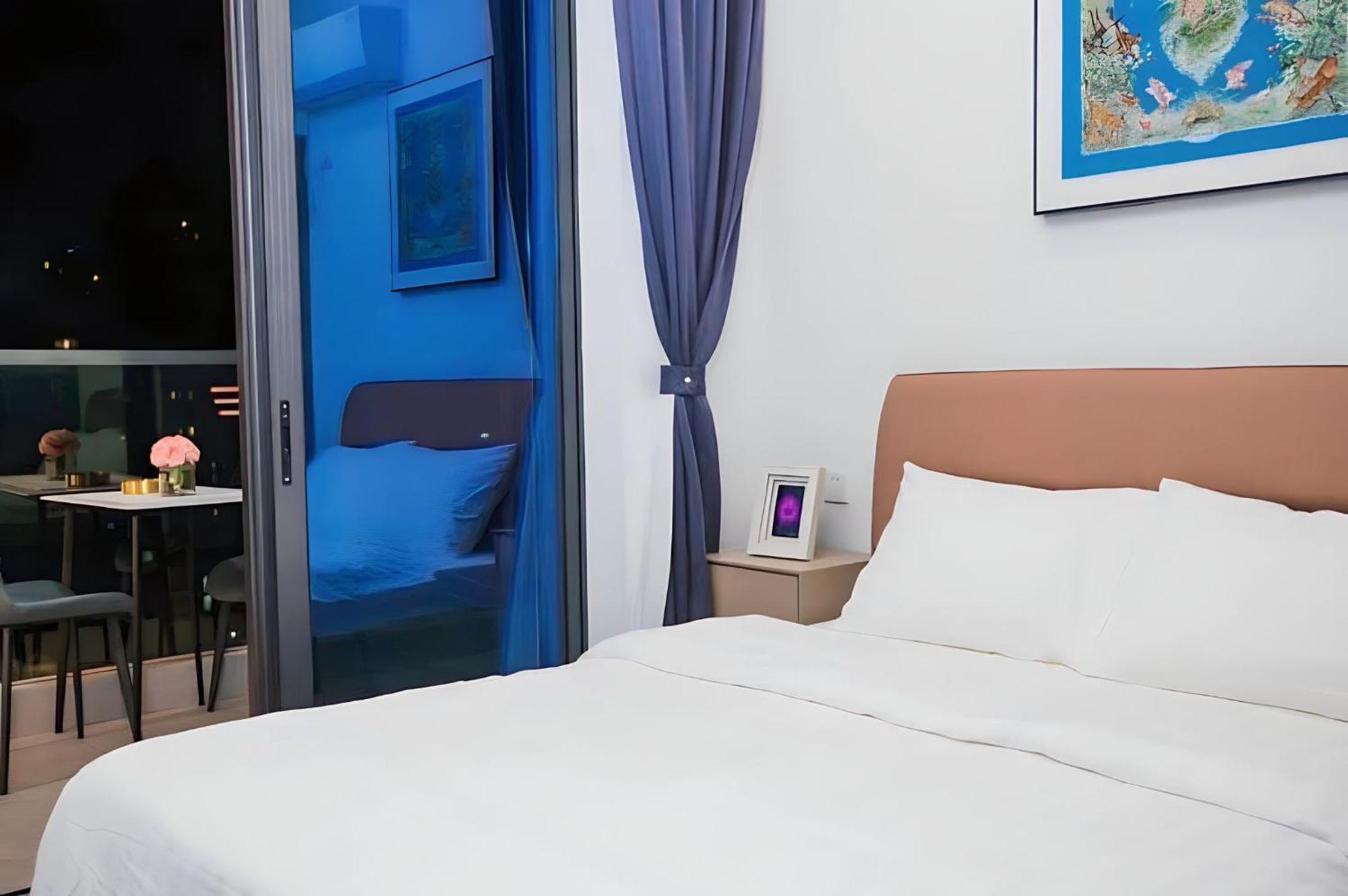 Infinity Pool Hotel Phnom Penh Down To 24 Usd In M Residence Экстерьер фото